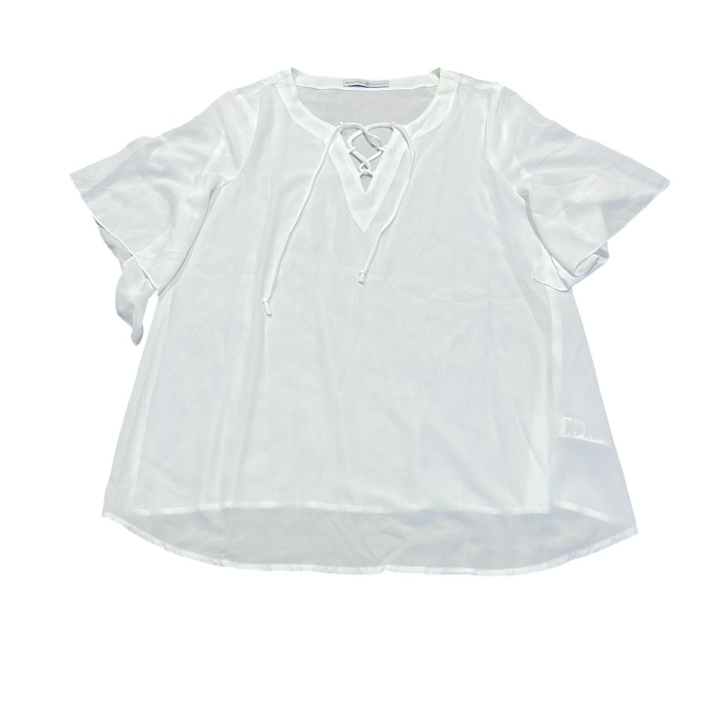 3/$15 SIGNATURE COLLECTION white lace up front blouse